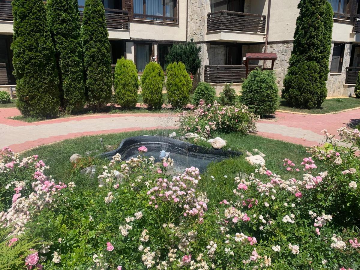 Private Apartments In Alpine Lodge בנסקו מראה חיצוני תמונה
