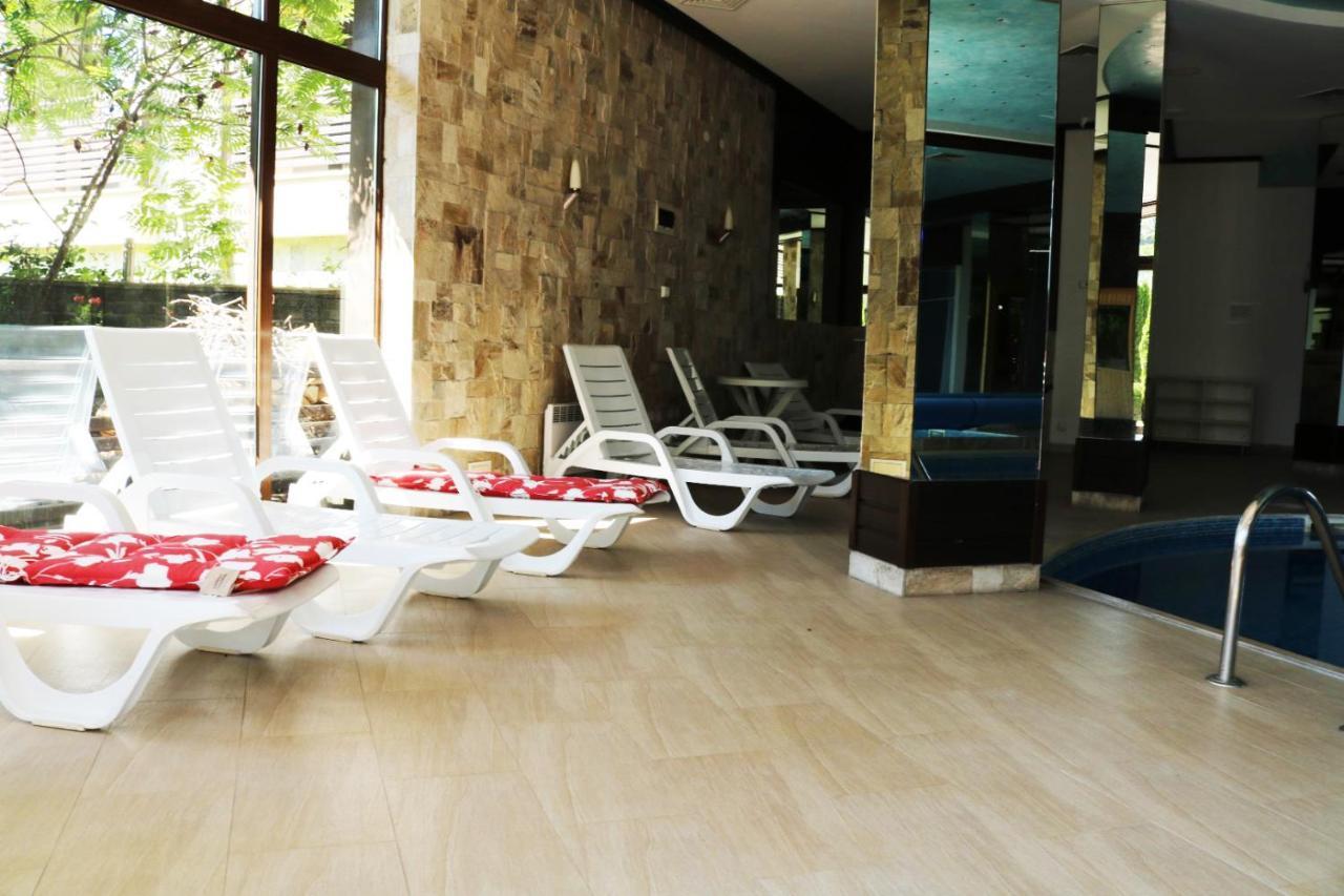 Private Apartments In Alpine Lodge בנסקו מראה חיצוני תמונה